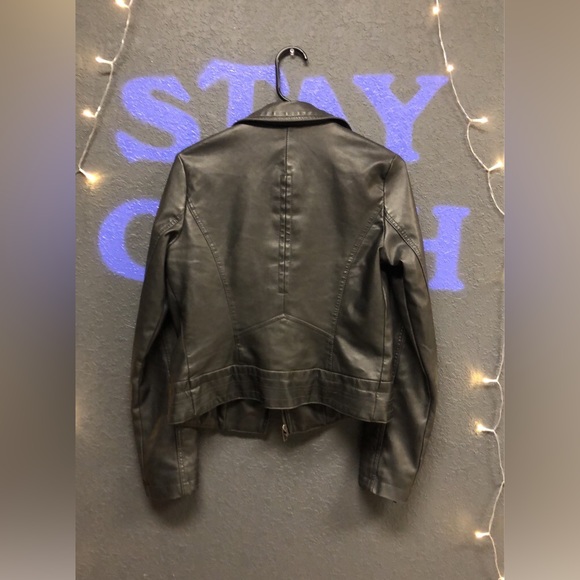 Universal Thread Faux Leather Jacket - Picture 7 of 8
